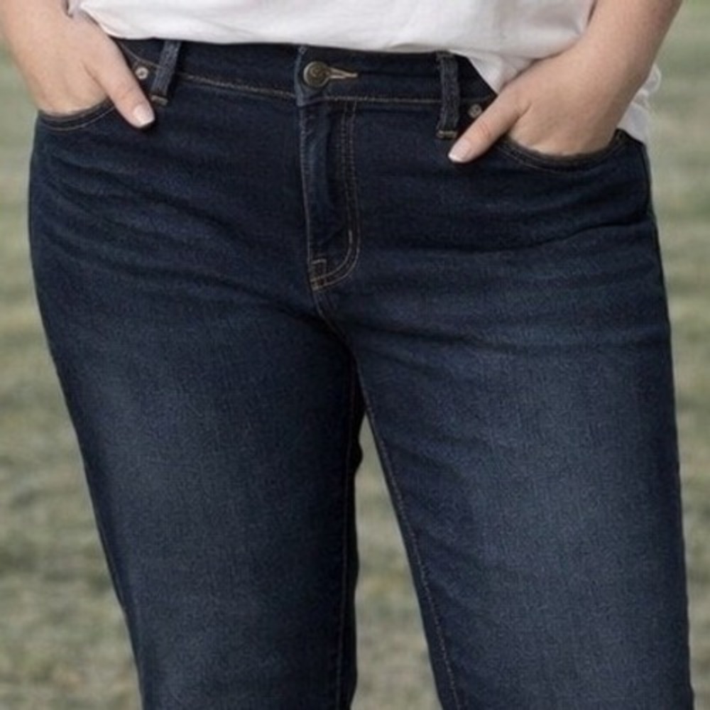 Denim 24/7 Womens Plus Size‎ 22W Dark Wash High Rise Straight Leg Jeans Blue